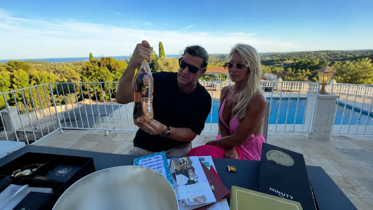 guy phoenix wife